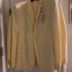 Men’s lightweight dress or casual blazer by Saddlebred